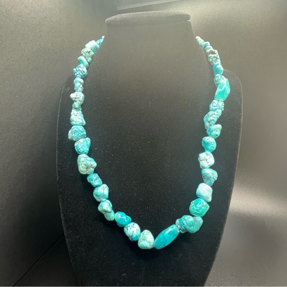 Dyed & Stabilized magnesite Turquoise Nugget Beaded Necklace – TB Marked Chain - Picture 2 of 9